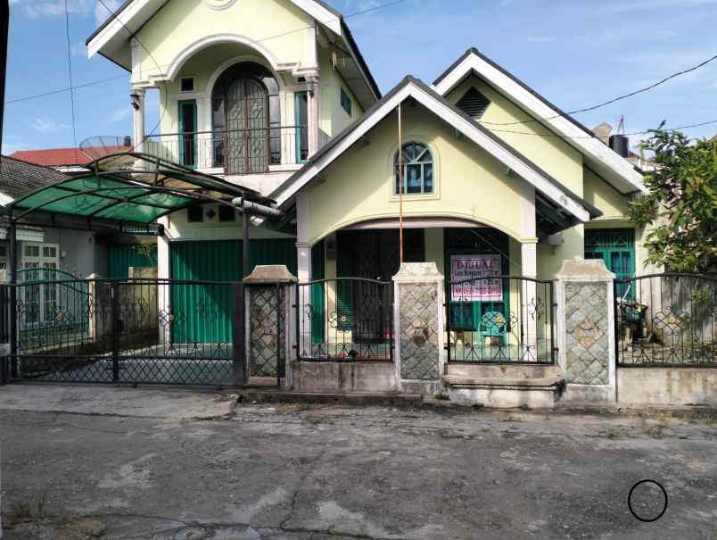 rumah jalan sembilang kota pekanbaru