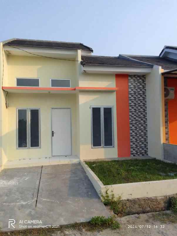 rumah jl raya sepatan