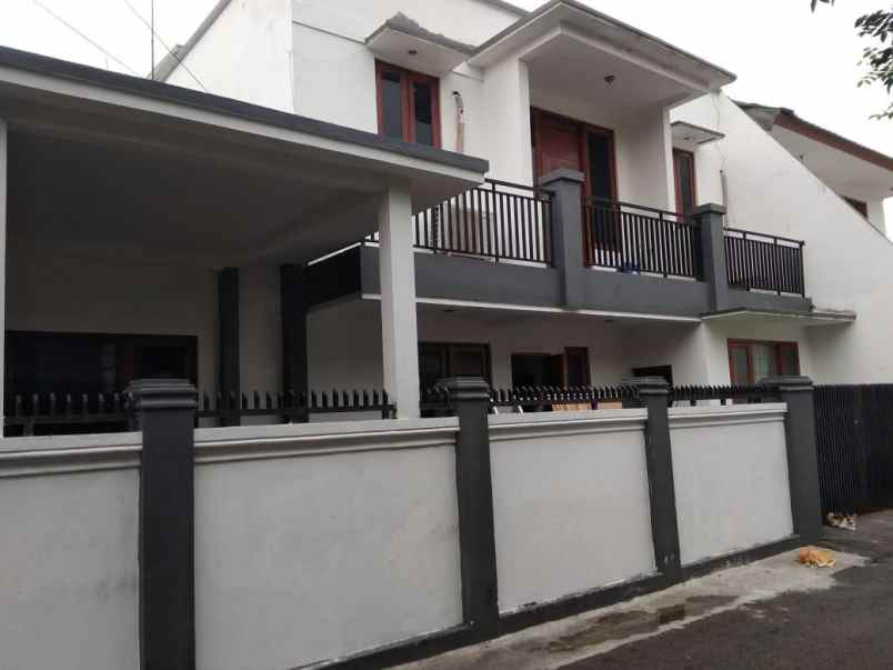 rumah jl tebet timur jakarta selatan