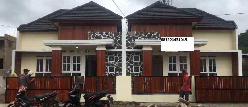 rumah komplek pilar biru