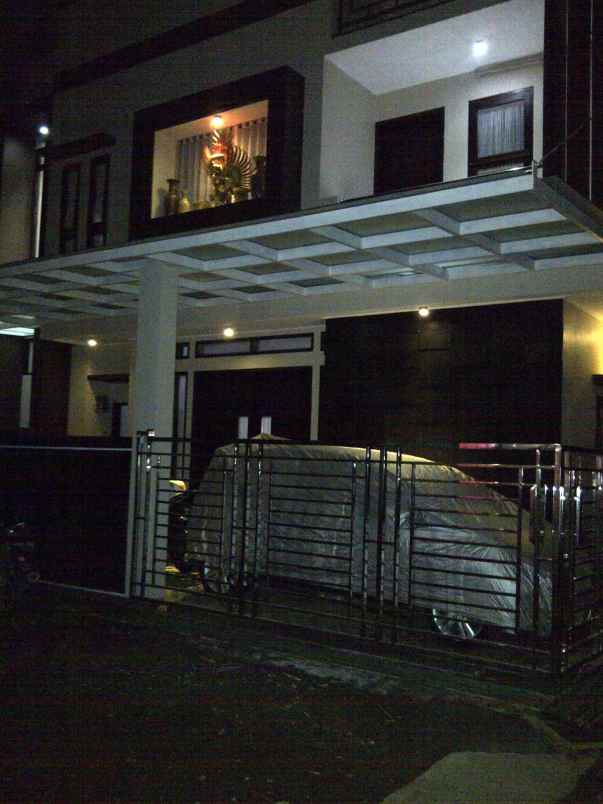 rumah lux di kota bandung