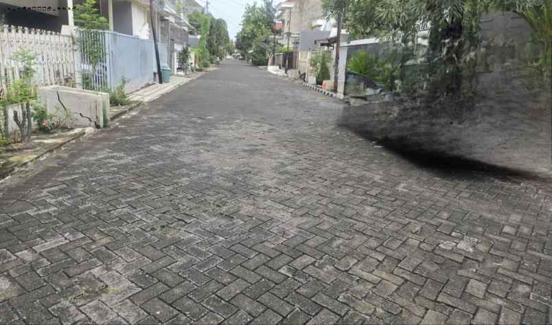 rumah manyar kertoadi strategis garasi carport