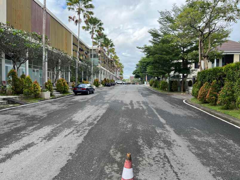 rumah mewah bonus kolam renang di sleman yogya