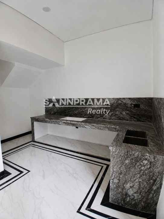 rumah mewah ciganjur jaksel 4 8m