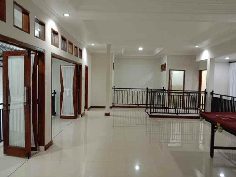 rumah mewah full furnished dekat kantor bpn kota bogor