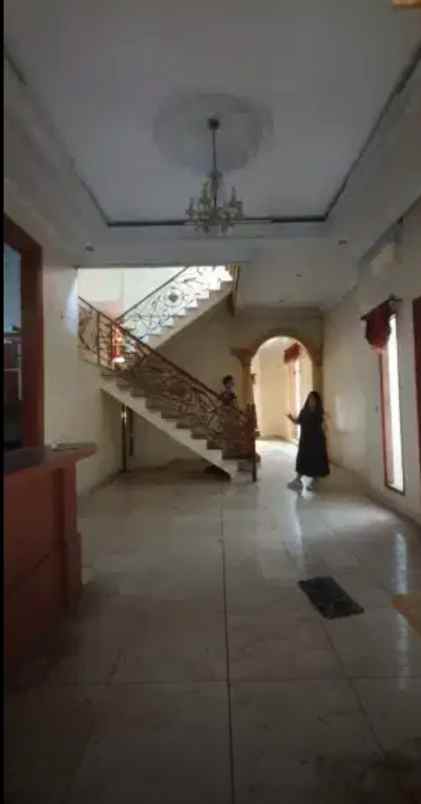 rumah mewah harga istimewa murah di cikunir