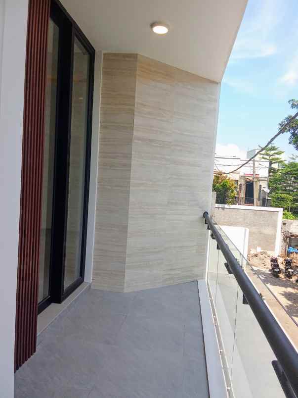 rumah mewah siap huni di duren sawit jakarta timur