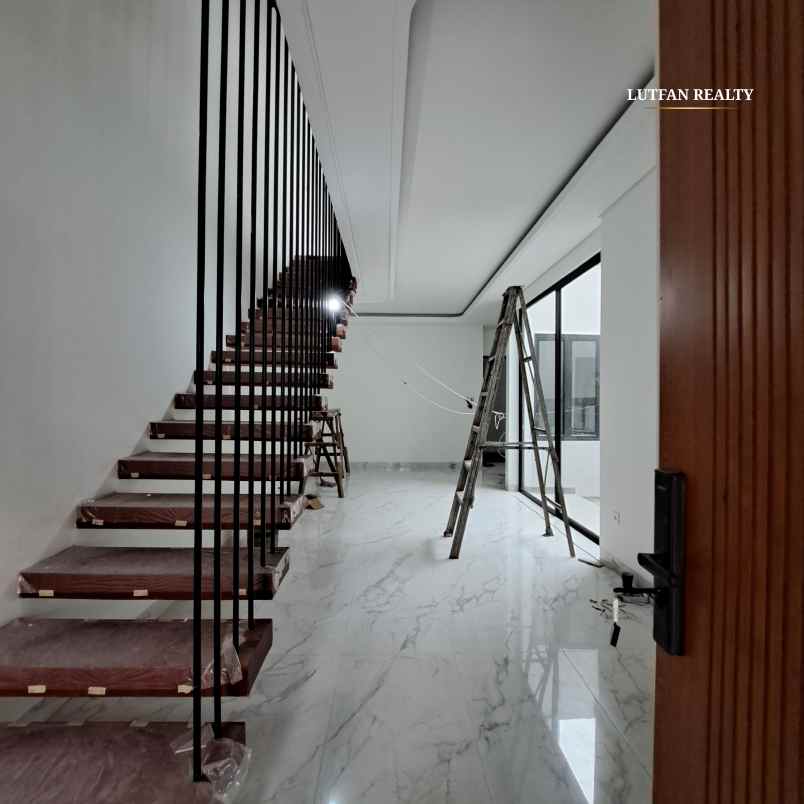 rumah modern kontemporer dalam cluster