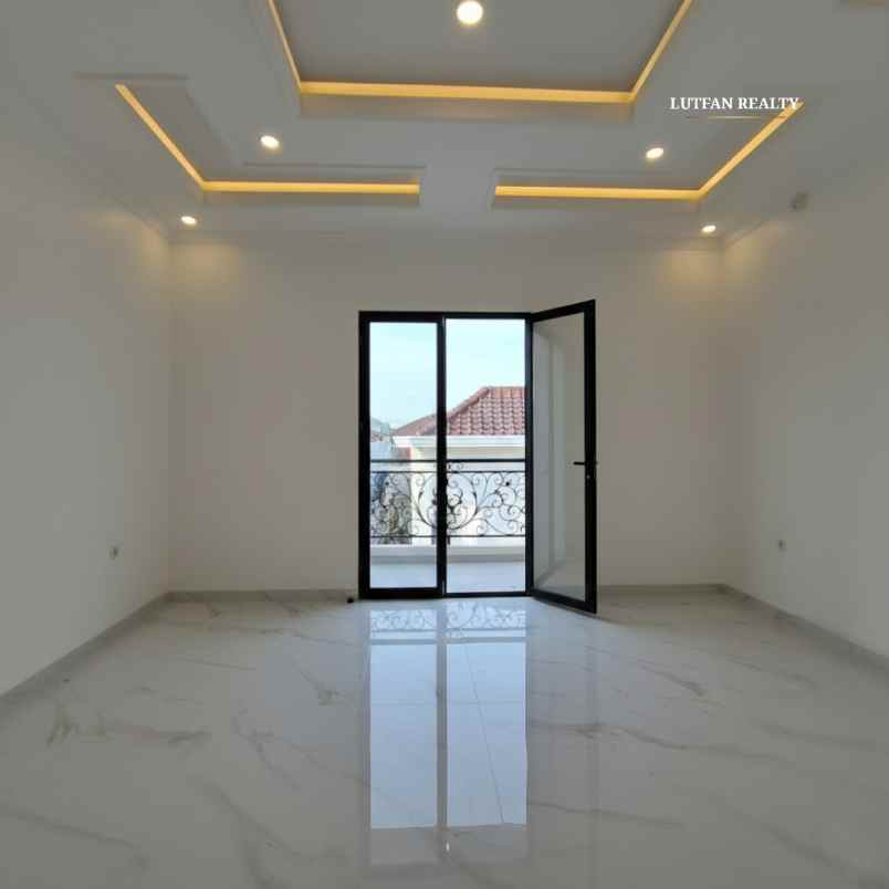 rumah modern minimalis pejaten barat