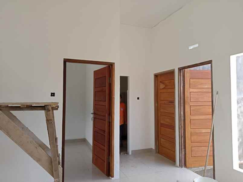 rumah ready stock dekat kampus unri dijual cepat