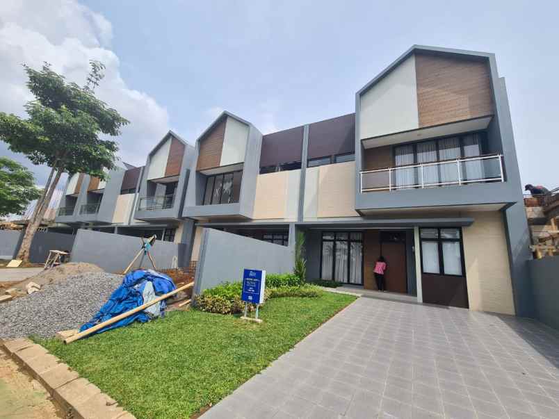 rumah royal spring boulevard hertasning makassar