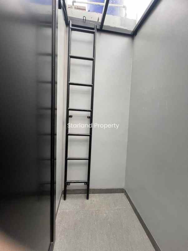 rumah scandinavian modern di pondok aren bintaro