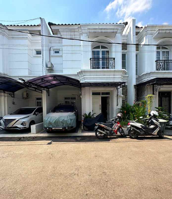 rumah secon 2 lantai di ceger cipayung jakarta timur