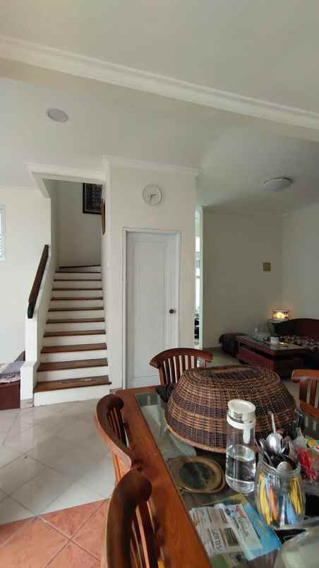 rumah second layak huni posisi hook di nusaloka bsd