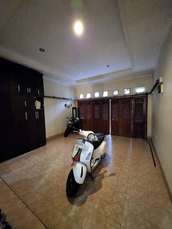 rumah second spek mewah di pondok kelapa jaktim