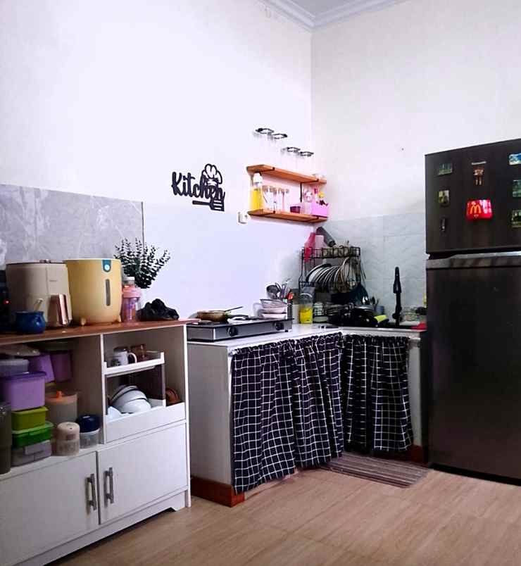 rumah second terawat di taman sari persada bogor