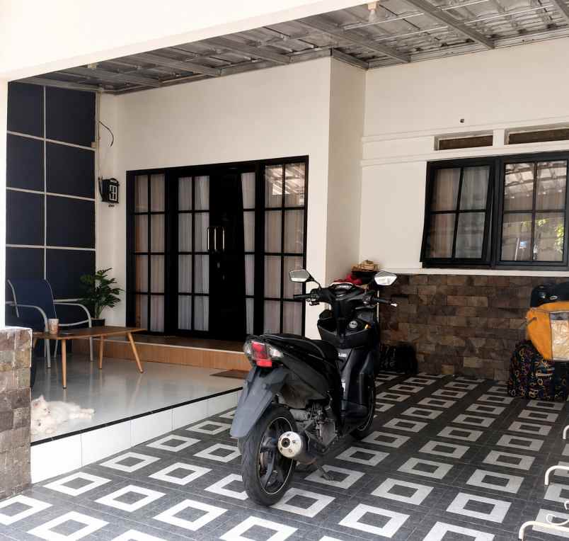 rumah second terawat di taman sari persada bogor