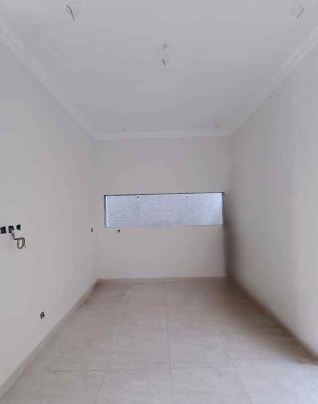 rumah siap huni di kelapa dua kebon jeruk jakbar