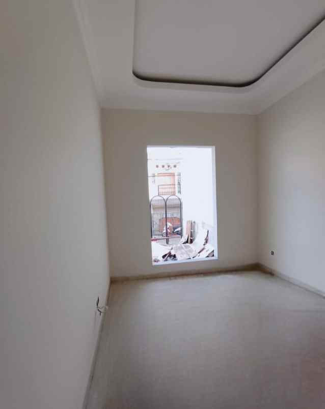 rumah siap huni di kelapa dua kebon jeruk jakbar