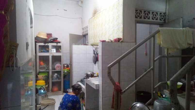 rumah siap huni di komplek pondok kelapa jakarta timur