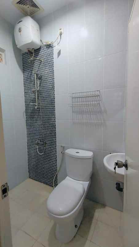 rumah siap huni rapih terawat di griyaloka bsd