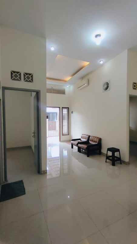 rumah siap huni rapih terawat di griyaloka bsd