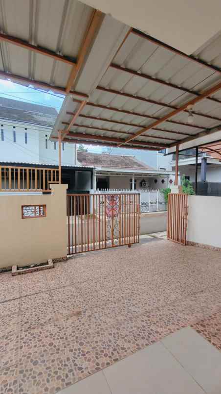 rumah siap huni rapih terawat di griyaloka bsd