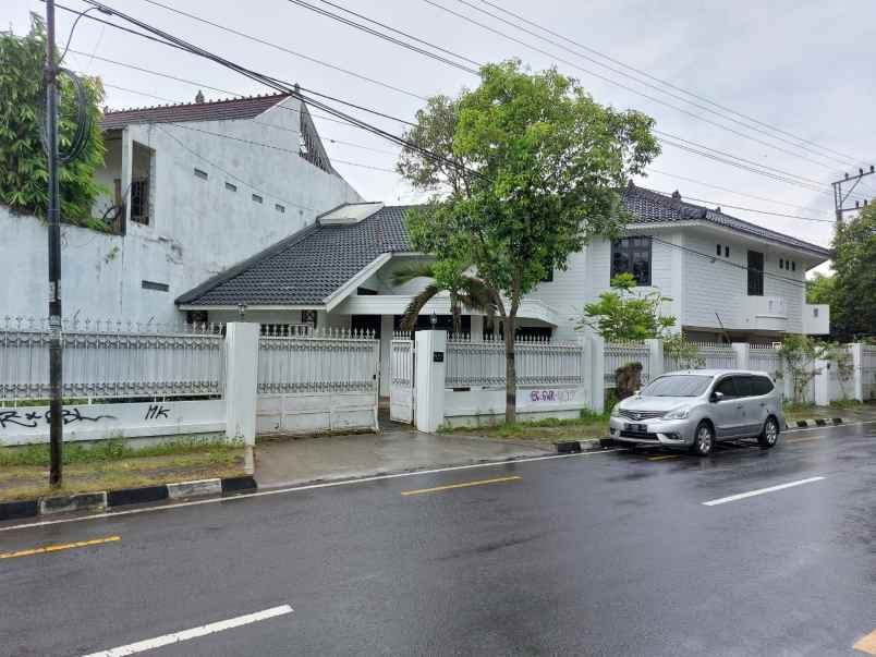 rumah sultan di pusat kota jogja dekat balai kota