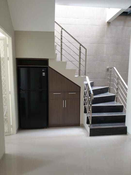 sukolilo dian regency minimalis siap huni harga 1m an