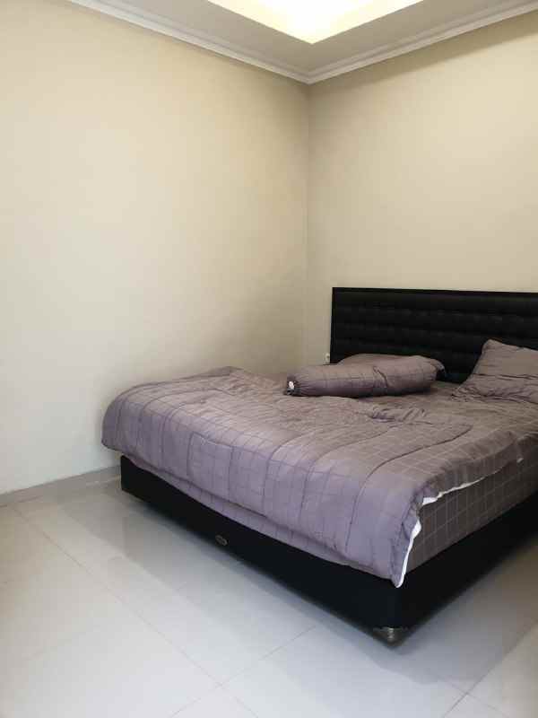 sukolilo dian regency minimalis siap huni harga 1m an