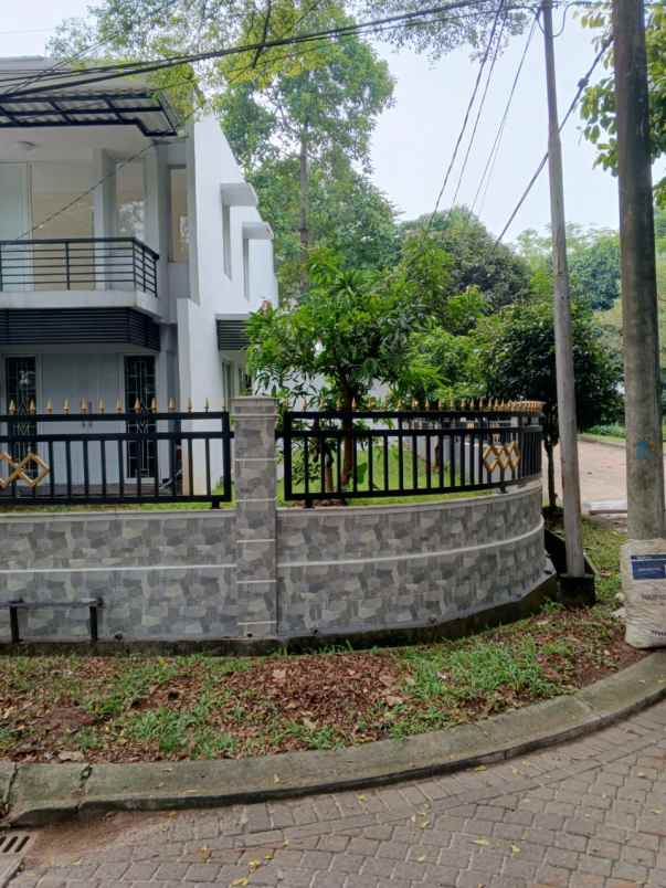 talaga bestari rumah hook besar hadap jalan utama