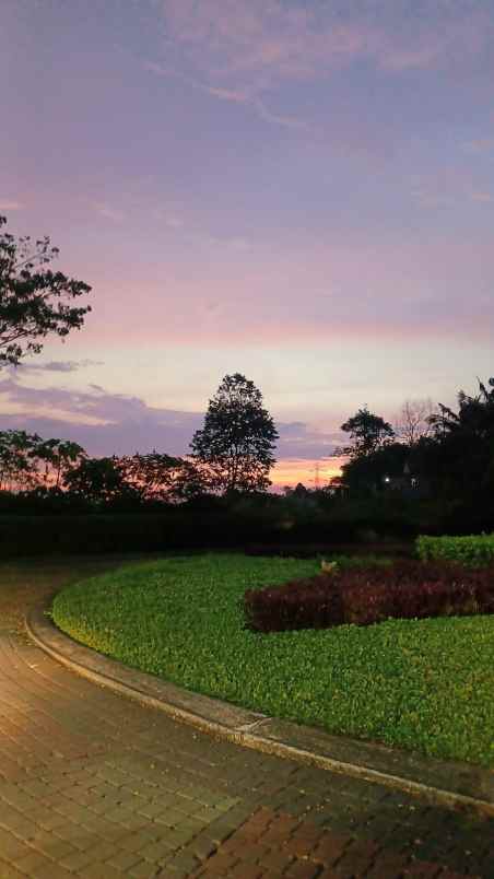 talaga bestari rumah hook besar hadap jalan utama