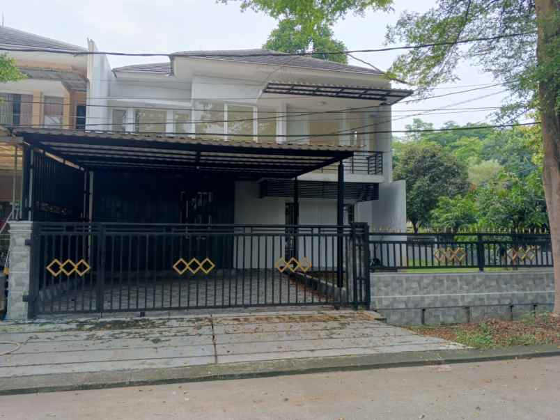 talaga bestari rumah hook besar hadap jalan utama