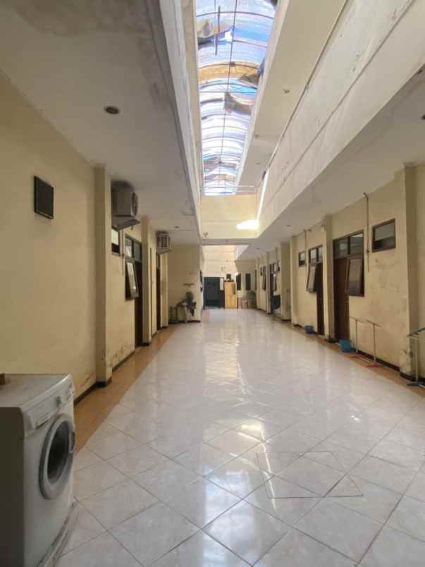 umah kost aktif dekat uk petra