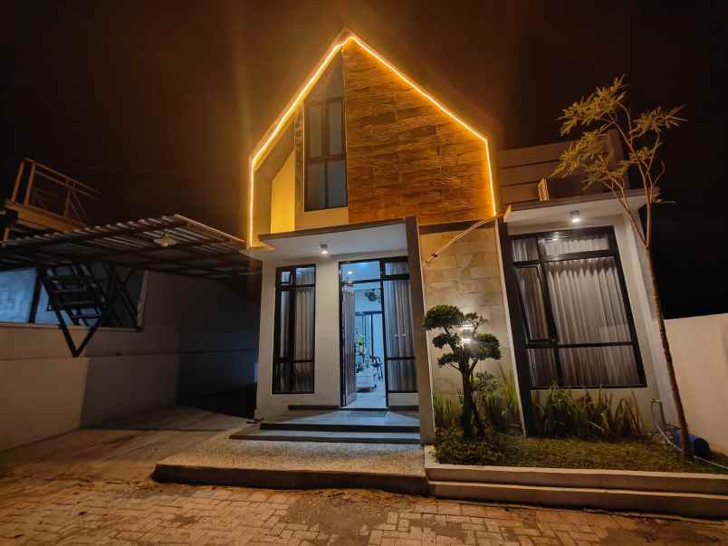 bebas ribet dapatkan rumah modern dengan kanopi gratis