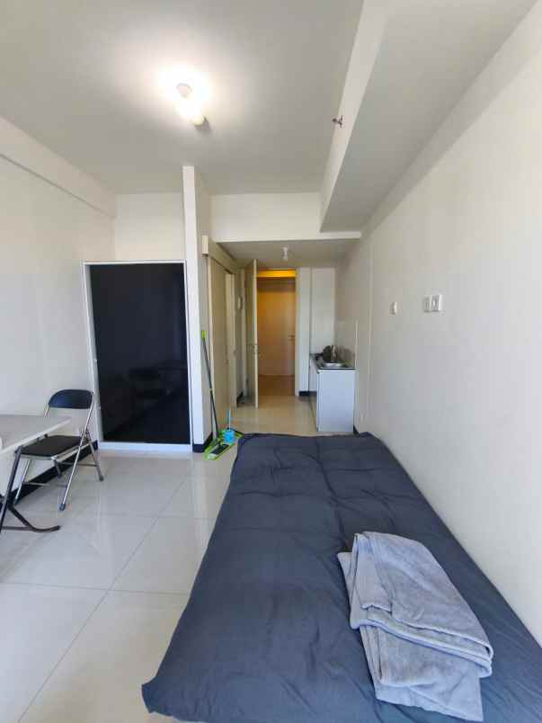 buyer only amor lantai 9 studio semi furnish nego