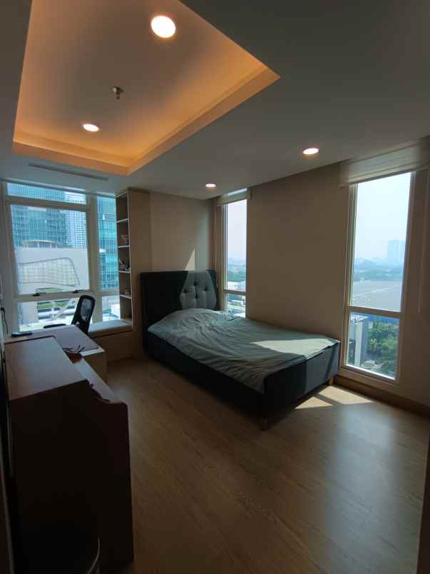 dijual apartemen apt the kensington kelapa