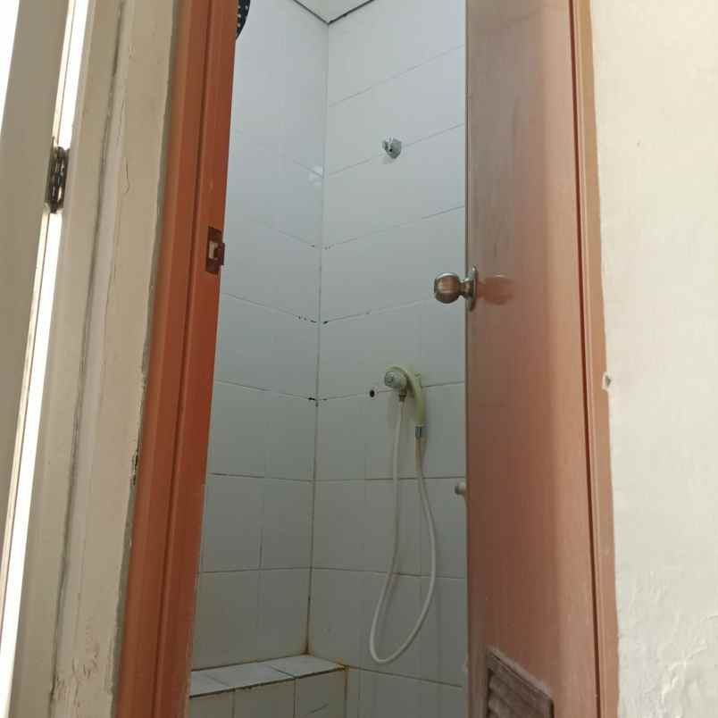 dijual apartemen jl menur pumpungan