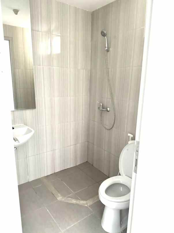 dijual apartemen pakuwon city bella tower