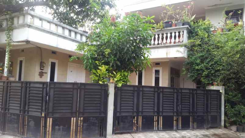 dijual cepat rumah 2 lantai di kawasan bekasi timur