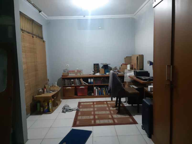 dijual cepat rumah 2 lantai di kawasan bekasi timur