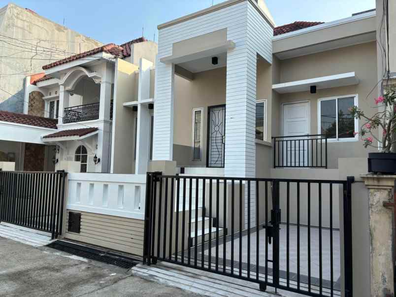 dijual cepat rumah bagus di bcs minimalis harga ok