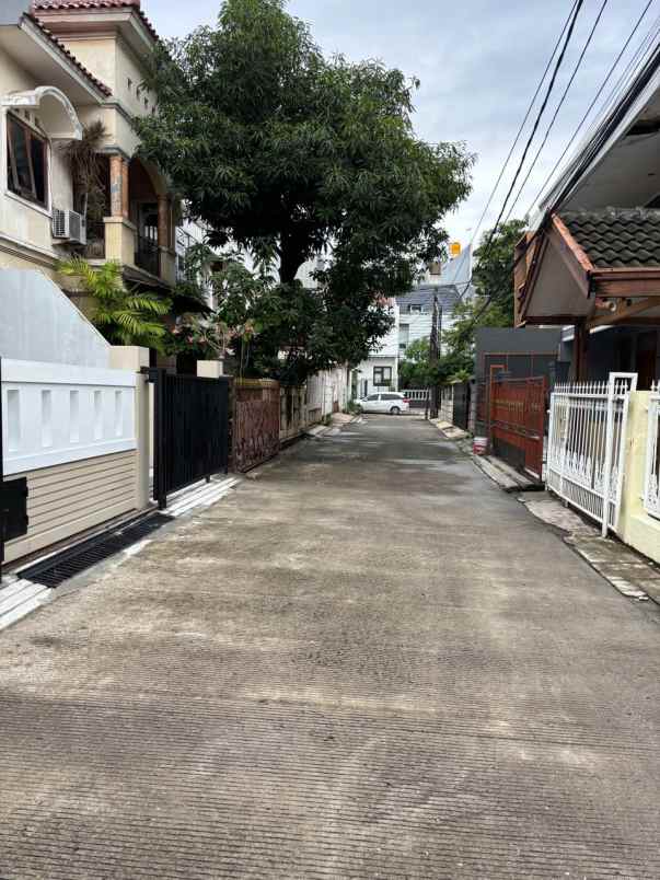 dijual cepat rumah bagus di bcs minimalis harga ok