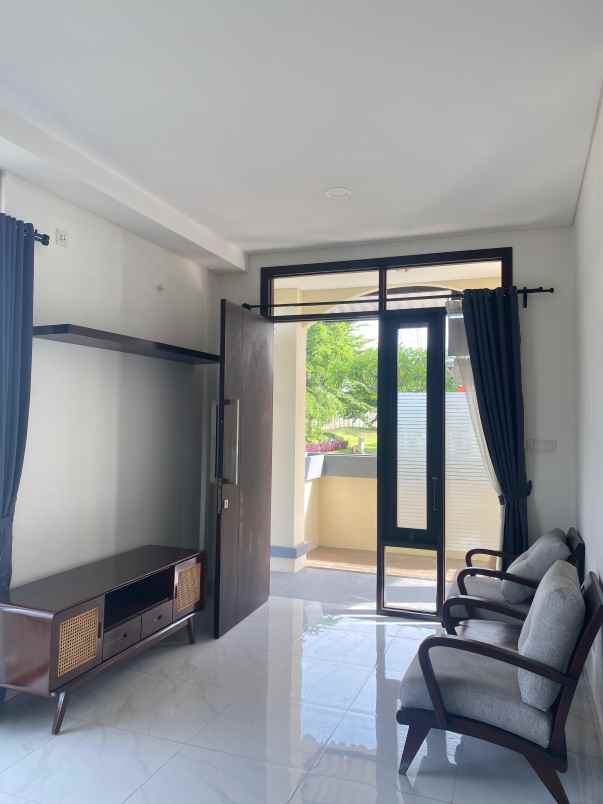 dijual cepat rumah hook lavon swan city tangerang