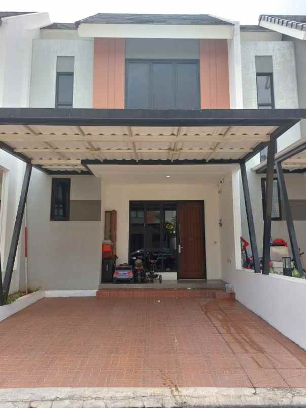 dijual cepat rumah metland transyogi