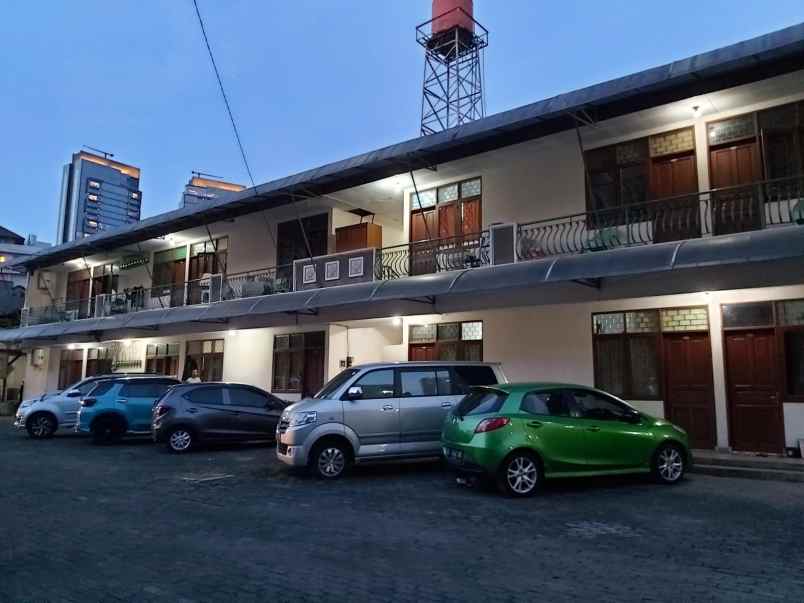 dijual kost rumah kost di jl karet