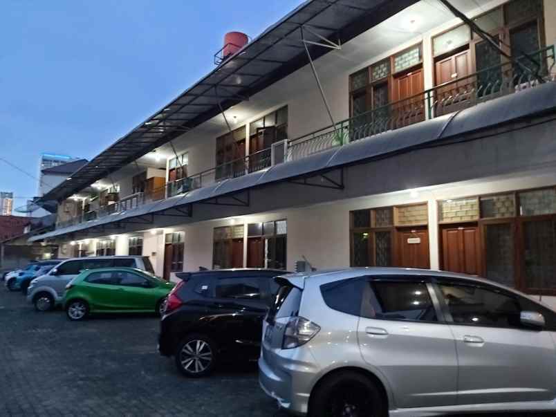 dijual kost rumah kost di jl karet