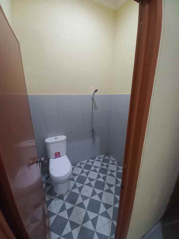 dijual kost tegal rotan area bintaro