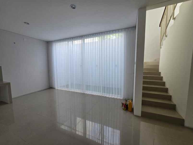 dijual perumahan north west park surabaya