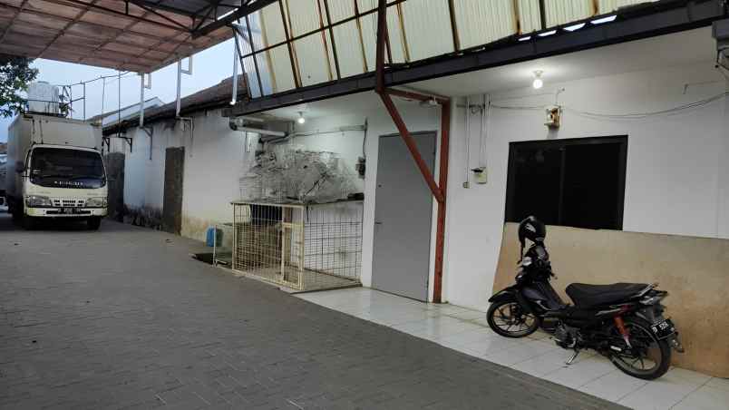 dijual ruko gudang kantor jl golf raya sukamiskin